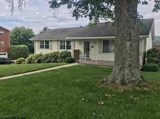 111 Sherwood Rd, Bridgeport, WV 26330