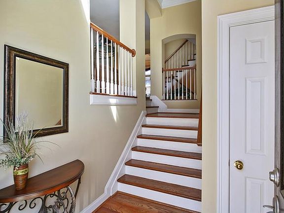 2nd image of 3025 Montclair Cir SE #50