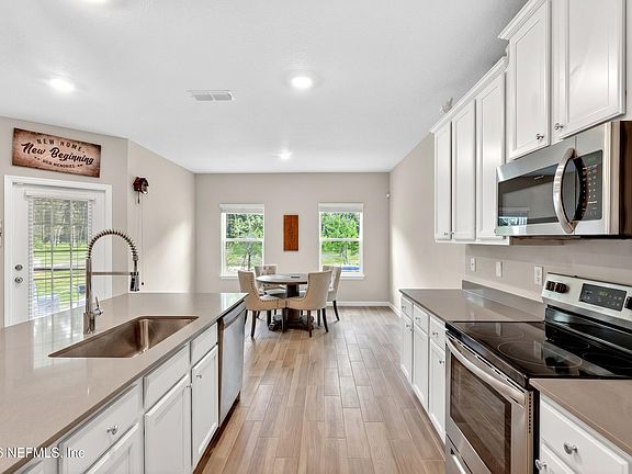 3rd image of 2948 ARMSDALE Road