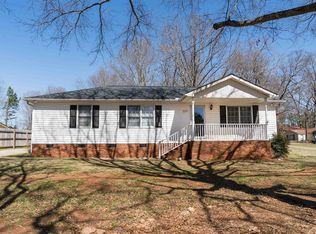 559 Burns Rd, Spartanburg, SC 29307