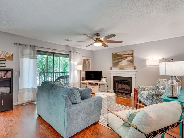 1196 Village Creek Ln, Mount Pleasant, SC
