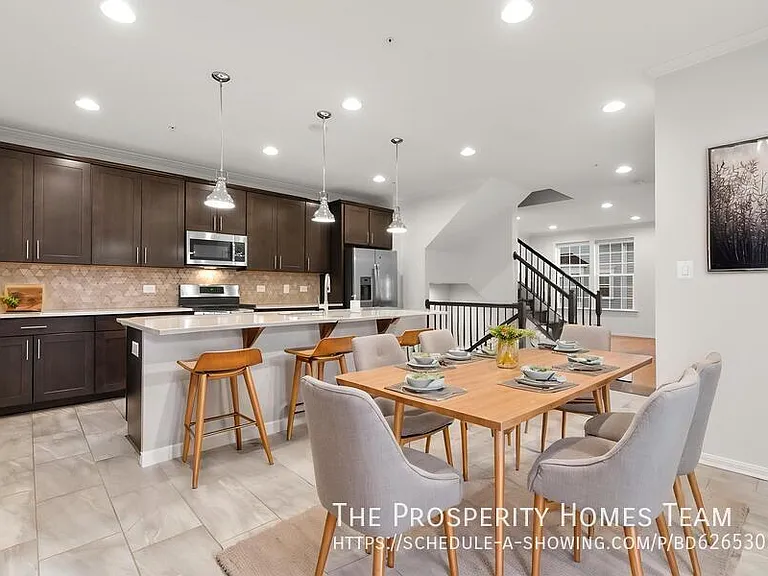 7207 Barry Ln — Photo 5