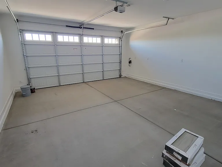 9125 W Montecito Ave — Photo 16