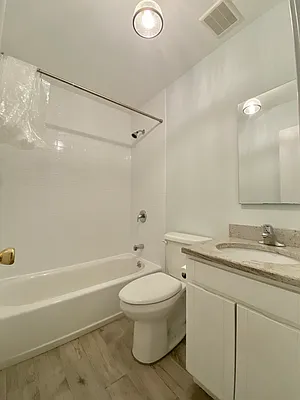 Rented by Ting's Brokerage | media 6