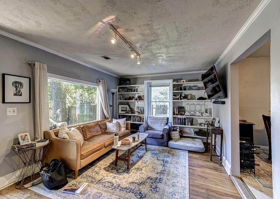 1st image of 583 Saint Charles Ave NE #3