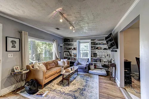 583 Saint Charles Ave NE #3 Photo 1