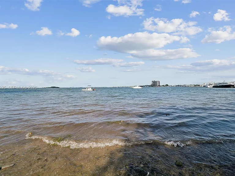 1750 N Bayshore Dr #4315 — Photo 10