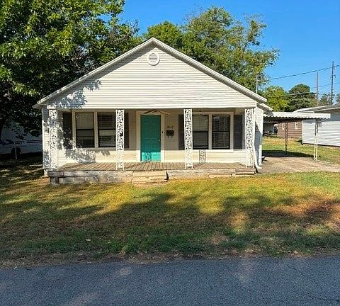 2nd image of 5012 S 29th St