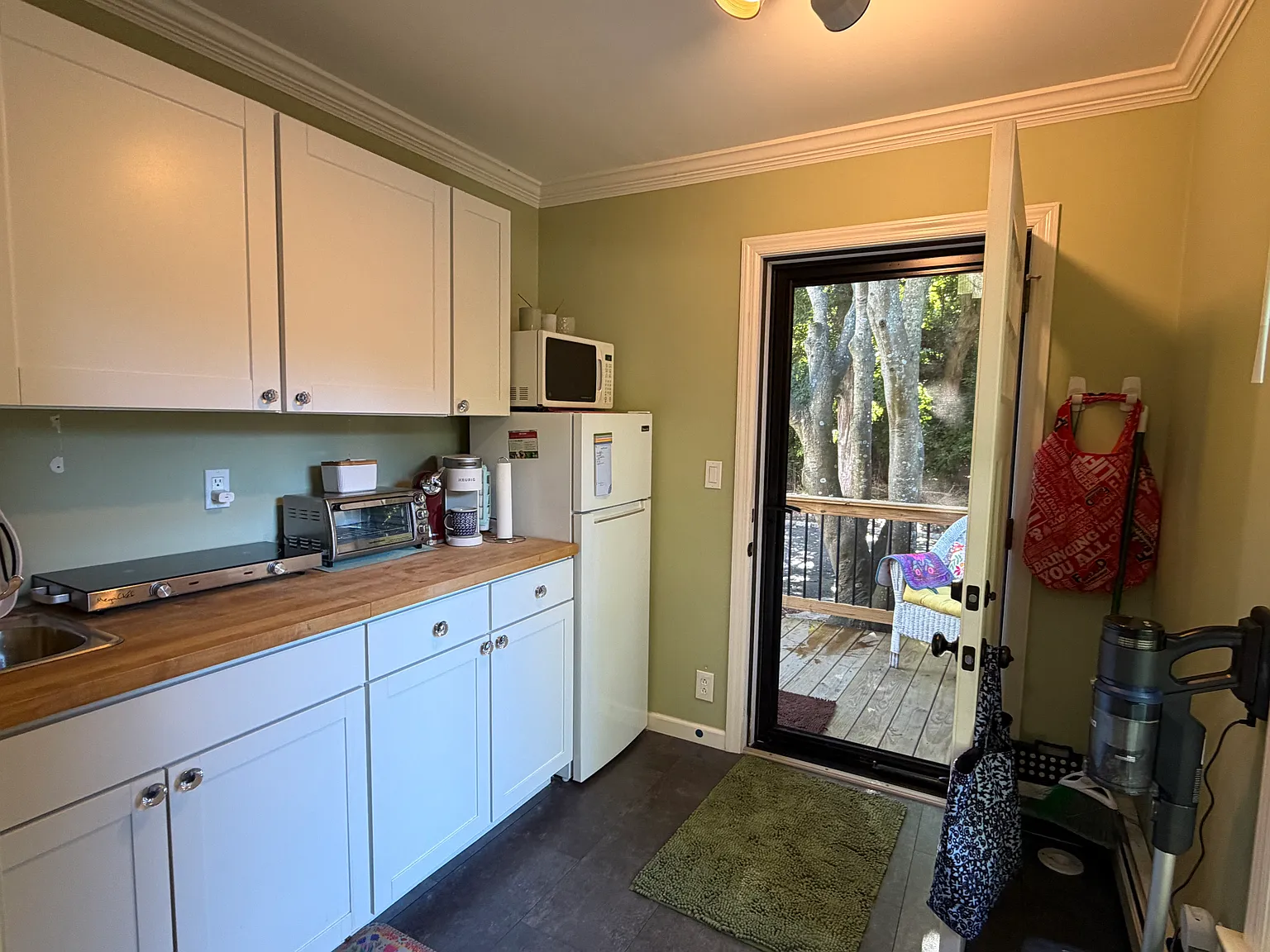 1 bed, $2,200 — Photo 3