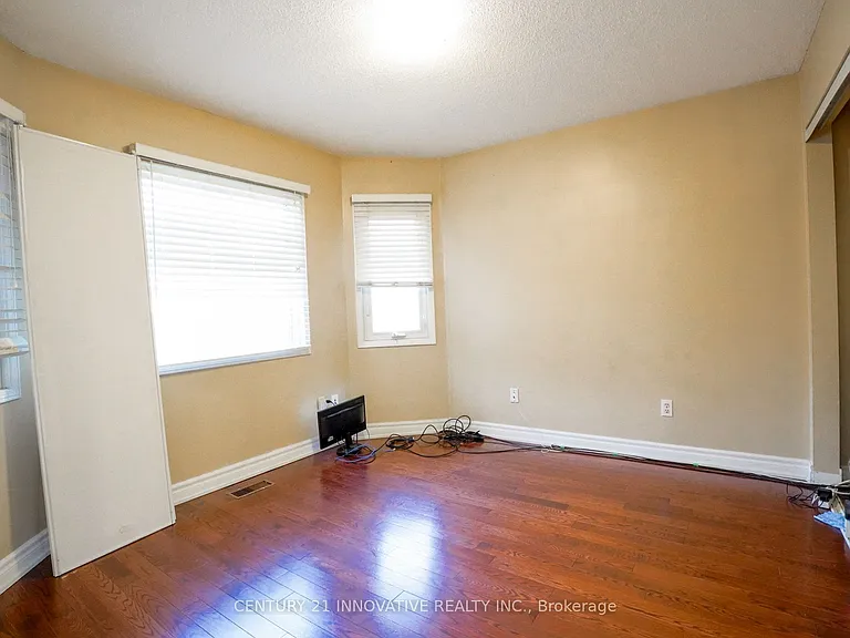 78 Tideswell Blvd — Photo 17