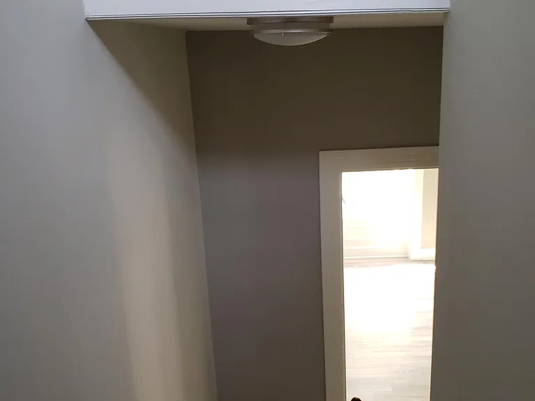 645 W Chestnut St #2 — Photo 8