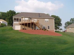 8111 Campbells Point Rd, Corryton, TN 37721