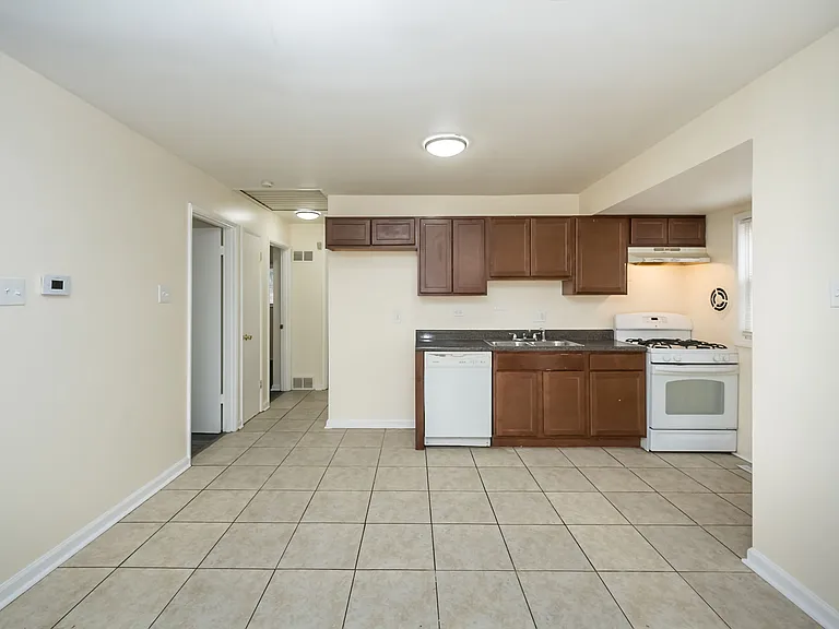 10532 Durness Dr — Photo 4