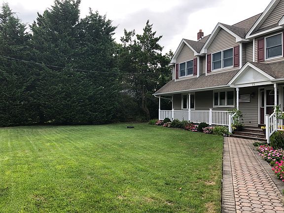 2nd image of 15 Dunn Ct