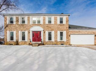 1136 Wedgewood Ter, Westerville, OH 43082