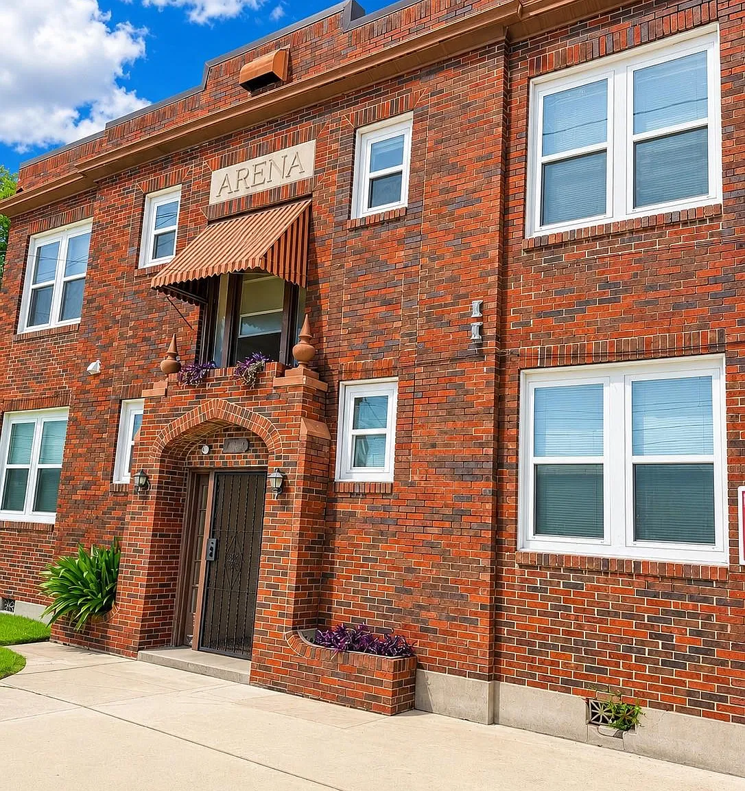 1 bed, 1.0 bath, 750 sqft, $895 — Photo 1