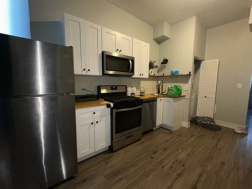1951 S Canalport Ave #2 Photo 1