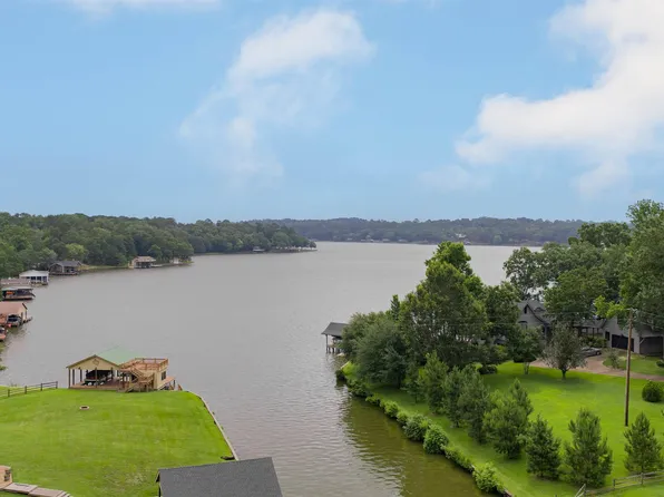 17 Naus Dr, Winnsboro, TX 75494