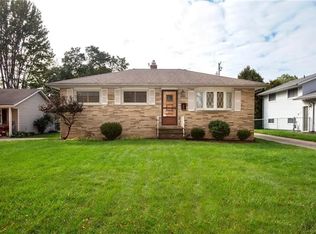 23819 Vincent Dr, North Olmsted, OH 44070