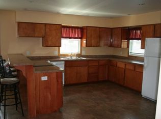 421 E 8th St, Winona, MN 55987