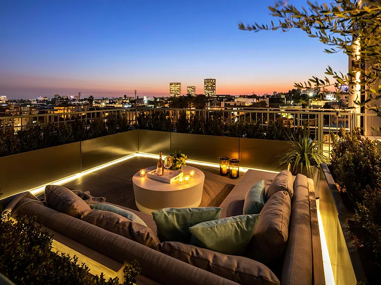 Lumiere at Malcolm - Luxury Homes — Photo 31