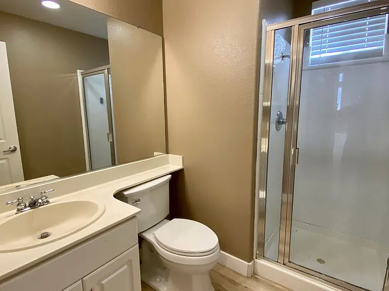 1422 Parkington Ln — Photo 10