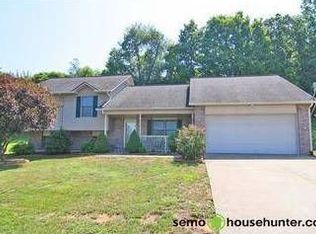 2638 Nicole Ln, Jackson, MO 63755