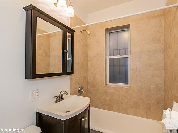 2nd image of 2827 N Burling St #718