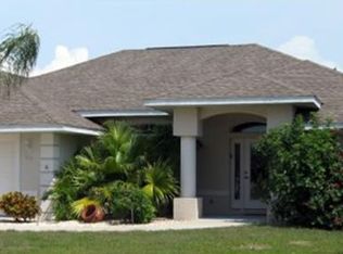 203 Sportsman Rd, Rotonda West, FL 33947