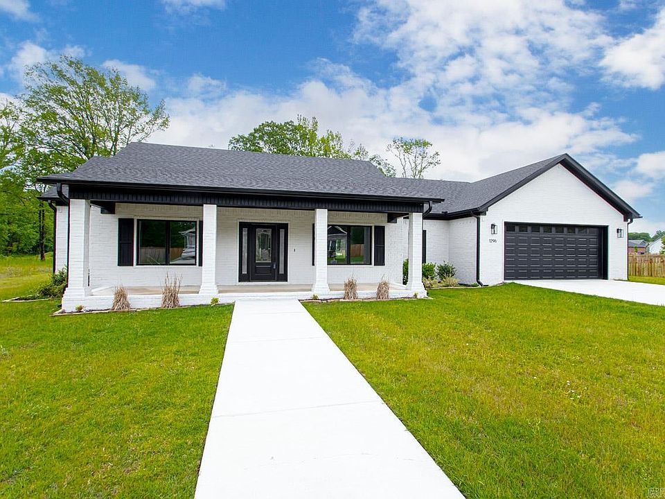 1st image of 1296 Essex Dr