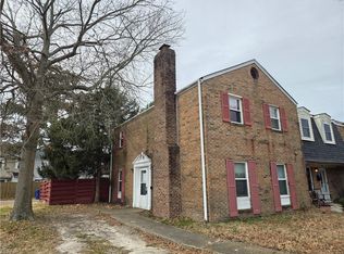 601 Lake Edward Dr, Virginia Beach, VA 23462