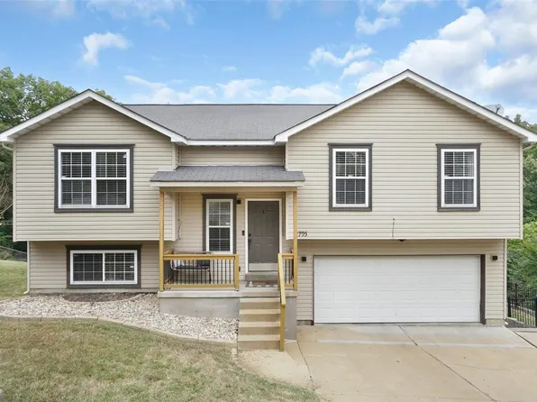 2795 Harmony Hills Dr, Arnold, MO 63010