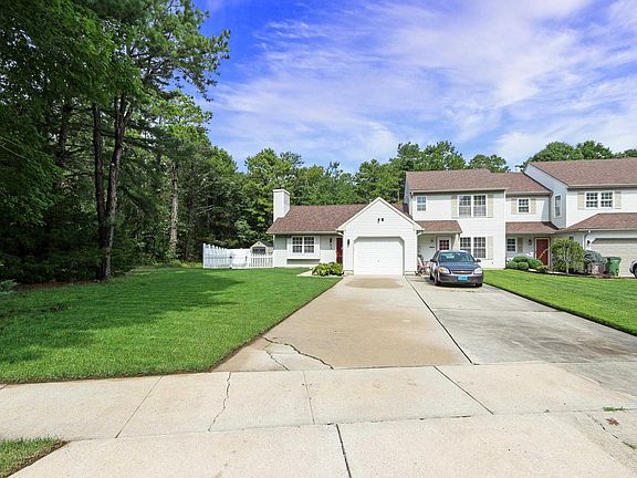 5th image of 63 Allison Pl