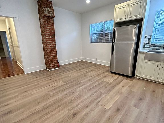 3rd image of 471 N San Pedro St #2B