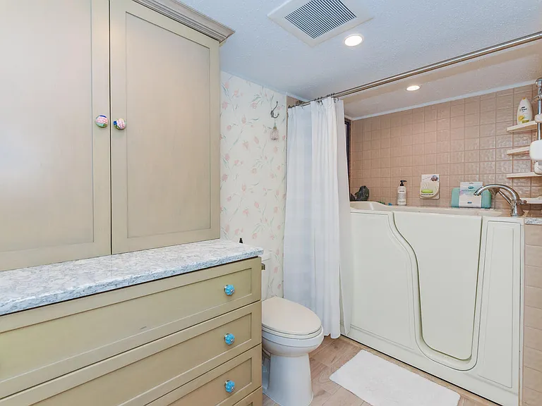 176 Helios Dr #308 — Photo 28