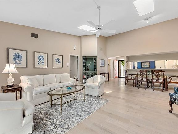 3rd image of 3923 Wilshire Ct #84