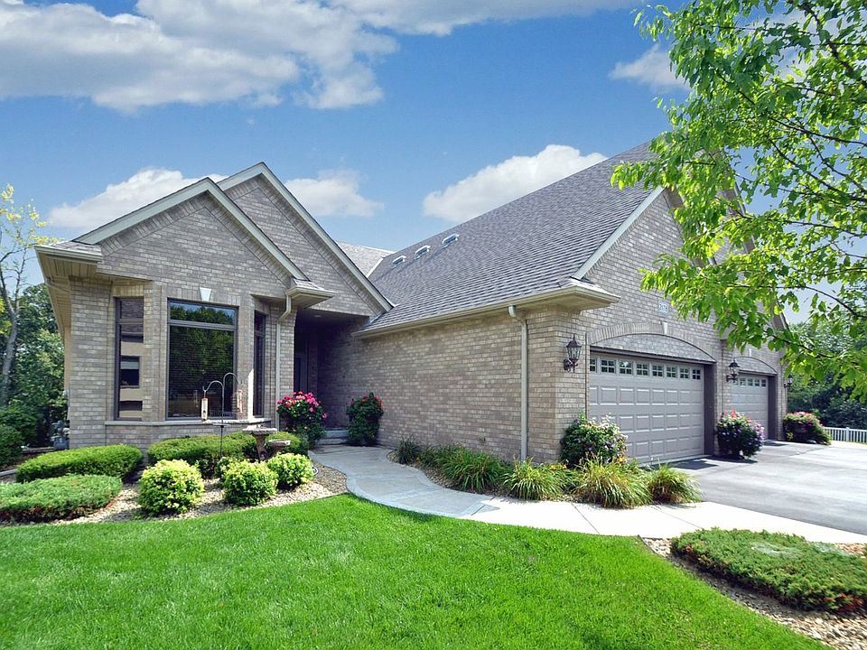 For Sale: 2178 Lemay Lake Drive, Mendota Heights, MN 55120