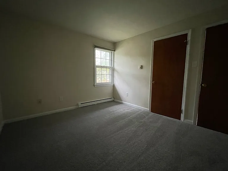 Bedroom 1 - View 1