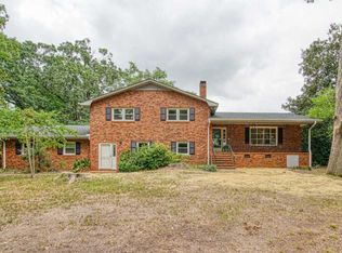 716 Alberta Ave, Boiling Springs, SC 29316