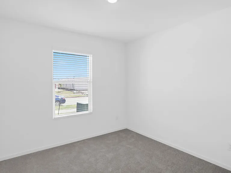 921 Mossycup St — Photo 7