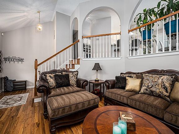 4th image of 5121 Willow Ave