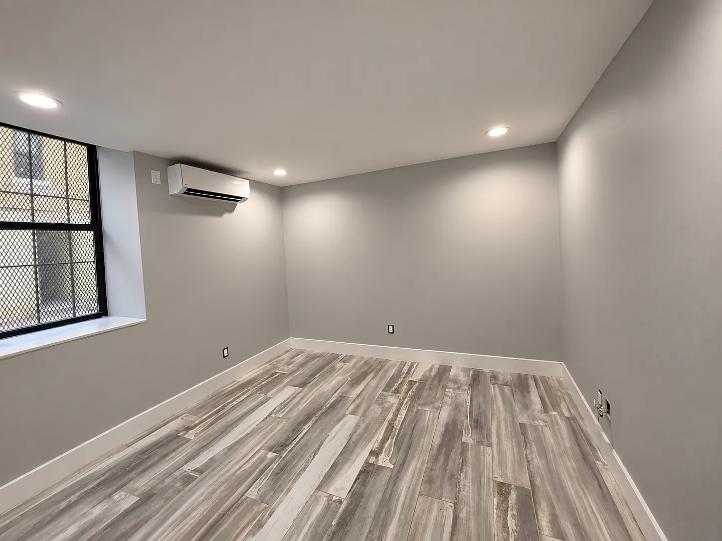 101 Woodruff Avenue — Photo 2