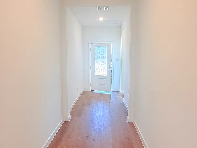 9109 SW 19th St — Photo 18