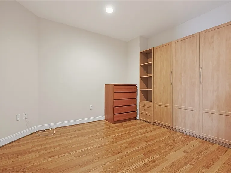 142 Bigelow St #304 — Photo 16