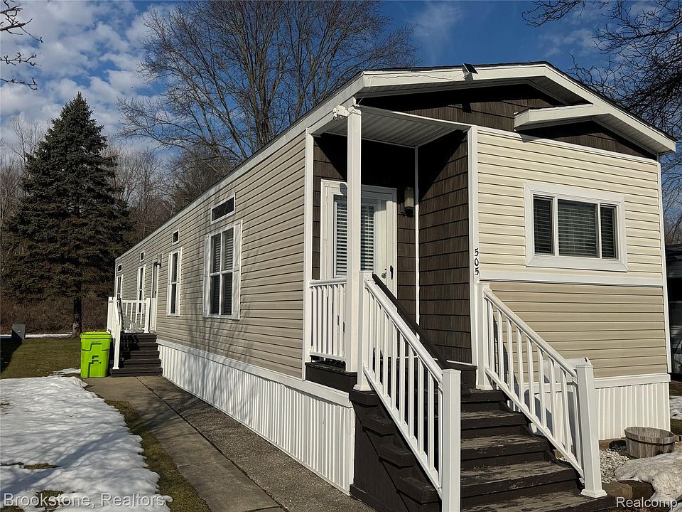 1st image of 505 Marquette Dr