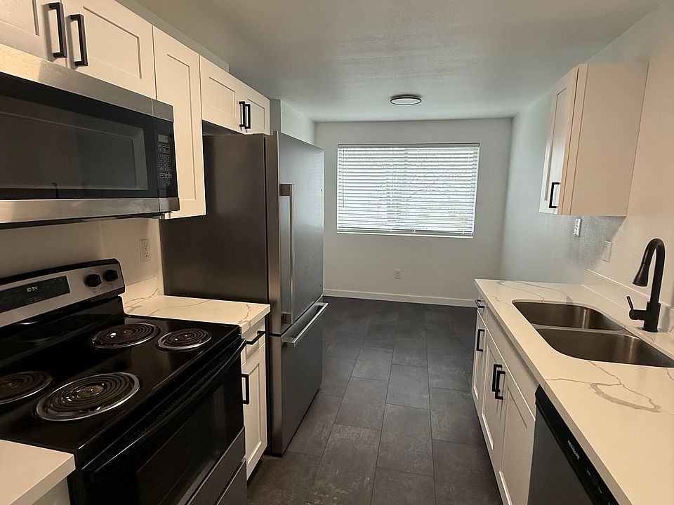 1st image of 807 E Park Ave #2