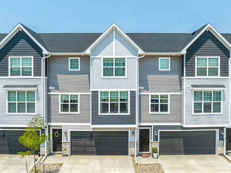 Grand Valley Townhomes — Photo 7