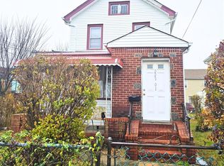 22301 133rd Ave, Springfield Gardens, NY 11413