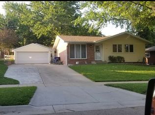 1540 Manatt St, Lincoln, NE 68521