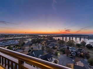 717 Riverside Dr #1205, Memphis, TN 38103